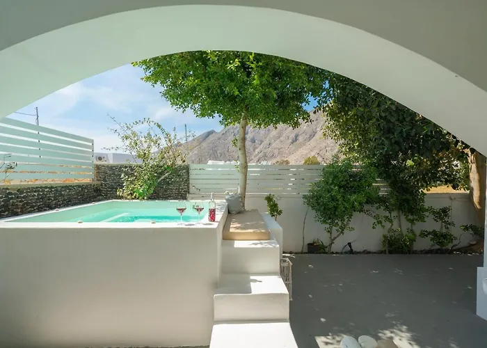 Loukas & Emma Eco 公寓 *