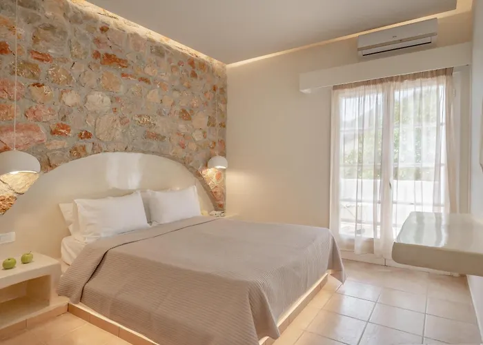 Loukas & Emma Eco 公寓 *