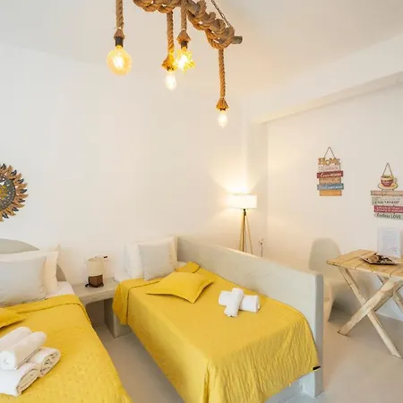 Loukas & Emma Eco Apartment Perissa (Santorini)